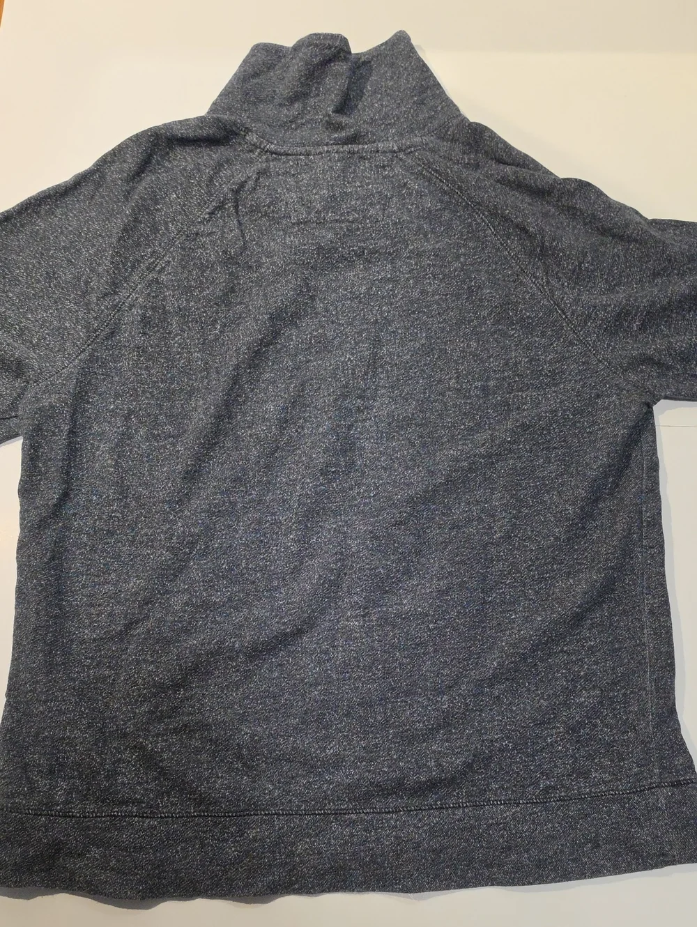 Banana Republic Mens Sweatshirt